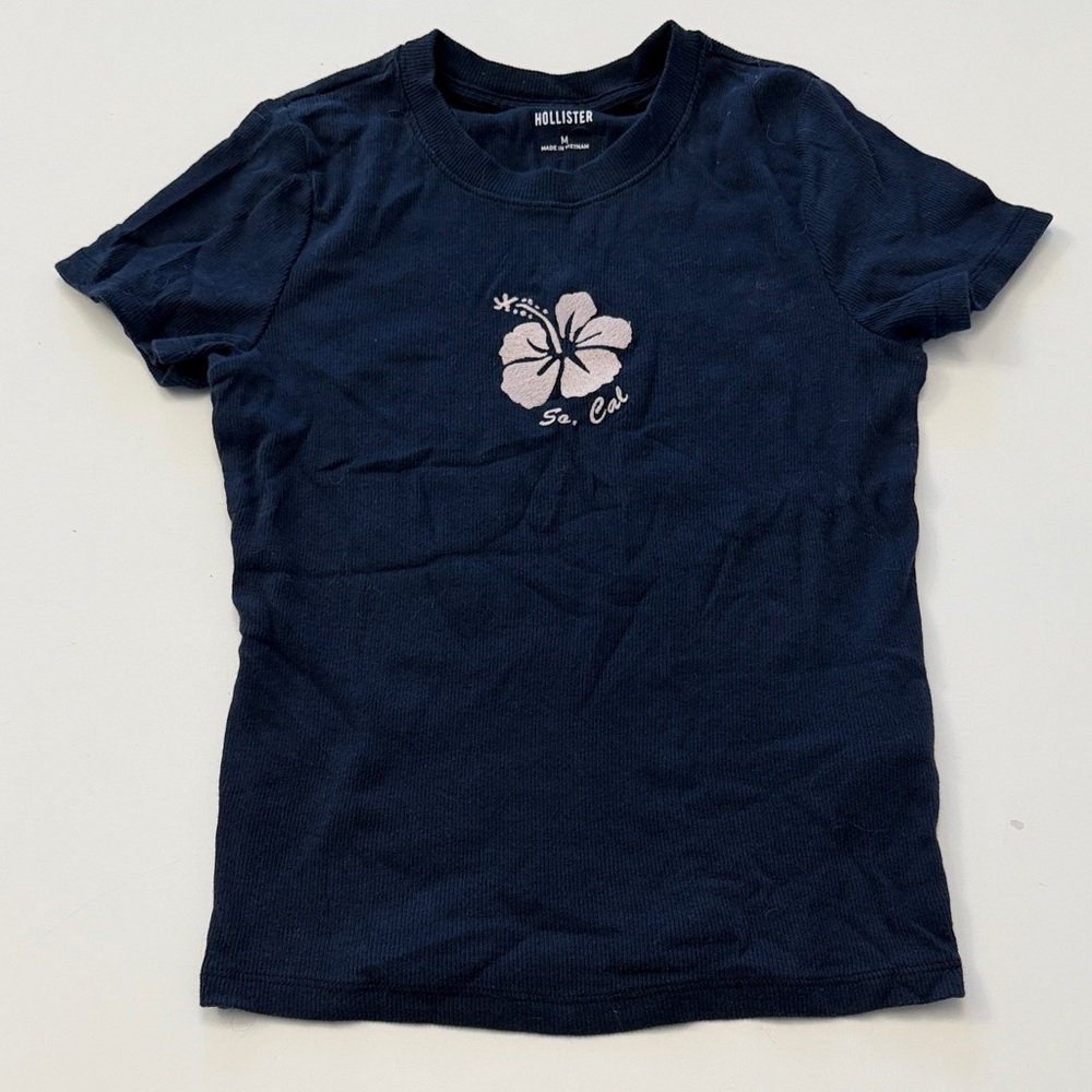 Hollister Navy Short Sleeve Tee with Pink Hibiscus